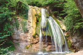 Водопад Джур-Джур — самый мощный водопад в Крыму